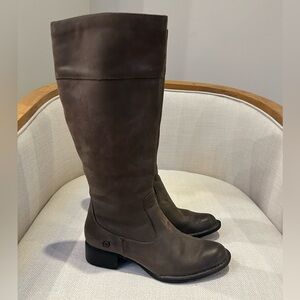 Born Women's Brown Leather Boots